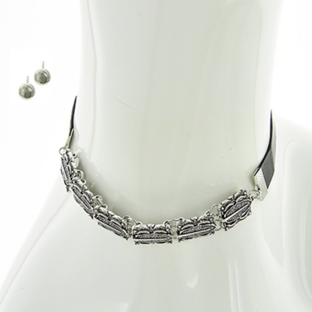 SILVER TONE BLACK LEATHERETTE CHOKER SET